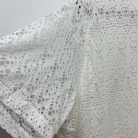 🤍Boho eyelet short sleeve tunic 1X pit 26” - Picture 4 of 6